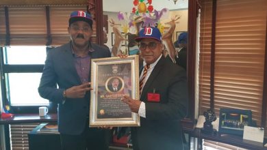 Photo of Ministro de Antigua y Barbuda agradece apoyo del Gobierno del presidente Medina y recibe placa de reconocimiento de Alcaldía de Pedro Brand