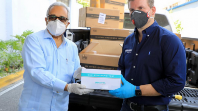 Photo of Gonzalo Castillo dona otros 11,300 kits de pruebas del Covid-19