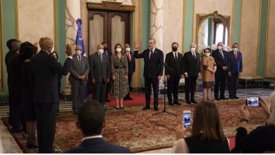 Photo of Abinader juramenta nuevos jueces del Tribunal Constitucional