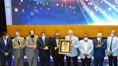 Photo of Un merecido reconocimiento del COD a Luis Mejía Oviedo  