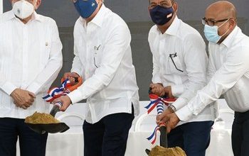 Photo of Presidente Abinader inicia construcción de parqueos en el Centro de los Héroes