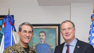 Photo of Funcionario de Defensa EE.UU. y RD pasan revista a colaboración de ambos países