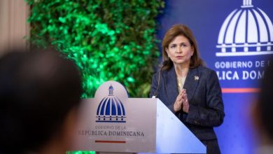 Photo of Abinader designa a la vicepresidenta Raquel Peña como presidenta del Gabinete de Educación