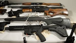 Photo of Arrestan tres por traficar con armas de fuego