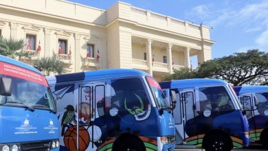 Photo of Abinader entrega 50 autobuses a las asociaciones de estudiantes universitarios