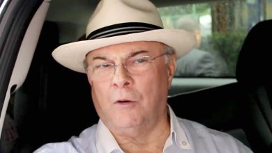 Photo of Ex presidente Mejía: «El que la hizo que la pague»