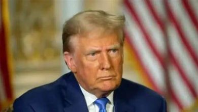 Photo of Trump critica al Senado por restringir sus poderes militares en el conflicto con Irán
