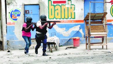 Photo of Tres miembros de la unidad antipandillas de la Policía haitiana mueren en una emboscada