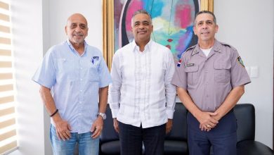 Photo of Ministro Santos encabeza reunión del Comité Organizador del TBS-Distrito 2024