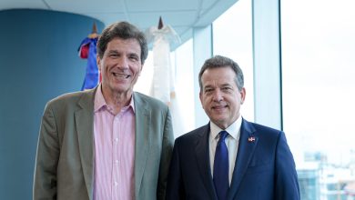Photo of Ministro Víctor Bisonó recibe visita del subsecretario de Estado de EE. UU., José W. Fernández