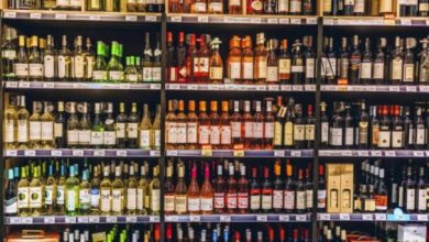 Photo of Vinos, cervezas y licores estadounidenses desaparecen de las tiendas canadienses