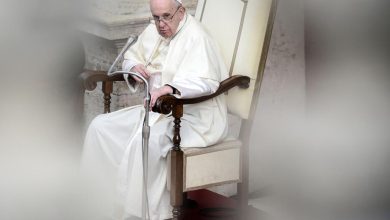 Photo of La salud del papa es estable respecto al miércoles y se somete a otras pruebas médicas