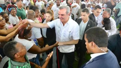 Photo of Presidente Abinader inaugurará carretera en SPM, polideportivos en SDE y centro de retención vehicular