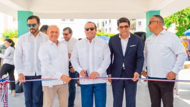 Photo of Paliza inaugura parque infantil en Ciudad Juan Bosch; supervisa obras en la comunidad