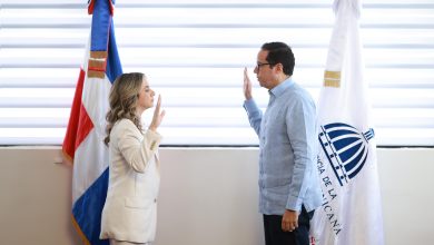 Photo of Juramentan a Gloria Reyes como titular de la nueva Dirección de Desarrollo Social Supérate
