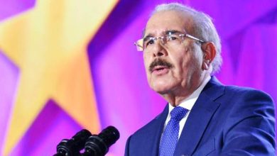 Photo of Danilo Medina exhorta a peledeístas a “salir a buscar el poder en las calles”