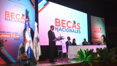 Photo of Mescyt entrega 8,000 becas nacionales con énfasis en carreras STEM