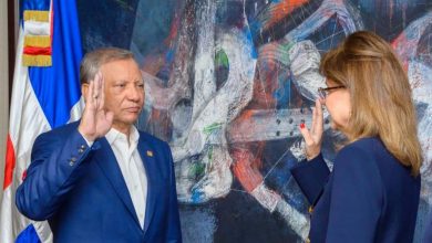 Photo of Vicepresidenta juramenta a Leonardo Aguilera como presidente ejecutivo de Banreservas