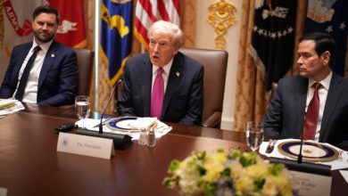 Photo of Trump dice que «le encantaría» optar a un tercer mandato