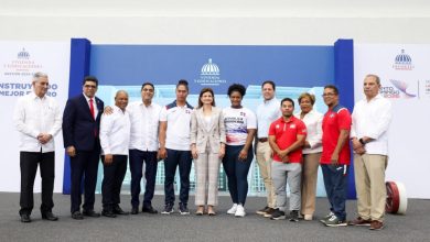 Photo of Vicepresidenta Raquel Peña y ministro Bonilla entregan Pabellón de Halterofilia Dr. José Joaquín Puello, en el Parque del Este