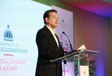 Photo of Industria y Comercio e IFC firman acuerdo para impulsar inversión extrajera