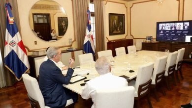 Photo of  Abinader encabeza reunión virtual con 15 gobernadoras para pasar balance tras el paso del huracán Melissa