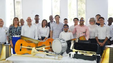 Photo of Ministerio de Cultura inicia en La Romana donación de instrumentos para fortalecer la formación artística