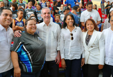 Photo of Abinader inaugura remozamiento polideportivo Dajabón, cancha de voleibol y nueva casa club