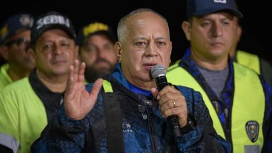 Photo of Cabello dice que Venezuela está «en paz» tras cumplirse dos semanas del ataque de EE.UU