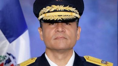 Photo of Abinader asciende a Andrés Modesto Cruz Cruz y lo designa como nuevo director general de la Policía Nacional