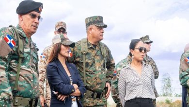 Photo of Ministro de Defensa y embajadora de Estados Unidos realizan recorrido por la zona fronteriza