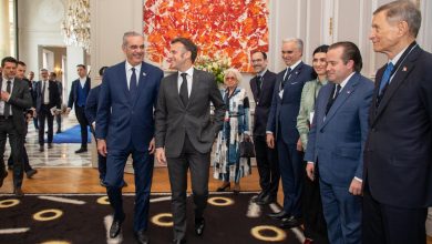 Photo of Emmanuel Macron, recibe al presidente Abinader y destaca a RD como socio clave