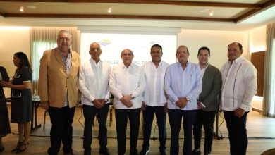 Photo of Mescyt lanza Programa de Inglés Virtual para la Empleabilidad con 5,000 becas para el sector turístico de la región