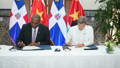 Photo of República Dominicana y Surinam acuerdan estrechar lazos bilatera