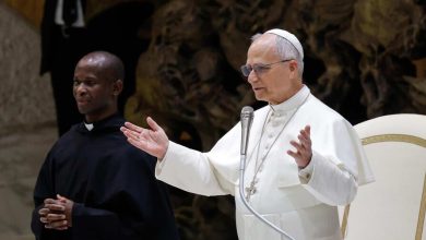Photo of León XIV pide formar el pensamiento crítico de los jóvenes ante el «asedio» de estímulos