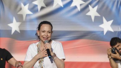 Photo of Miles de personas reciben a María Corina Machado en Madrid al grito de «¡Presidenta!»