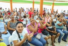 Photo of Gobierno entrega segundo Bono de Emergencia a familias afectadas por lluvias en Villa Montellano