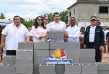 Photo of Turismo inicia construcción de parque-parador en Las Clavellinas, Azua