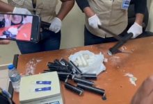 Photo of DNCD ocupa maletas con tubos rellenos de cocaína en el Aeropuerto del Cibao