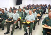 Photo of El Intrant capacita a agentes de la Digesett en normativa de cascos para motociclistas 