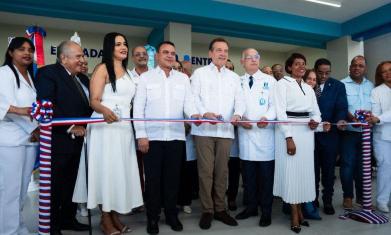 Photo of Entrega nueva etapa del Hospital Vinicio Calventi en Los Alcarrizos