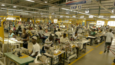 Photo of Haití fija el salario mínimo diario para la industria de manufactura en 7,7 dólares