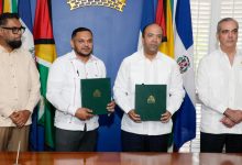 Photo of La República Dominicana y Guyana firman contrato para exploración de bloque petrolero en Guyana