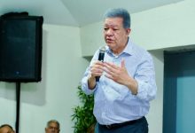 Photo of Leonel Fernández reclama al Gobierno bajar la gasolina porque el petróleo volvió a US$70 el barril