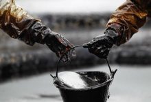 Photo of El Brent se dispara más del 4 %, hasta los 79 dólares, por las nuevas tensiones entre Irán y EE.UU.