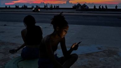 Photo of Cuba, sin combustible, restablece progresivamente su red eléctrica tras apagón nacional