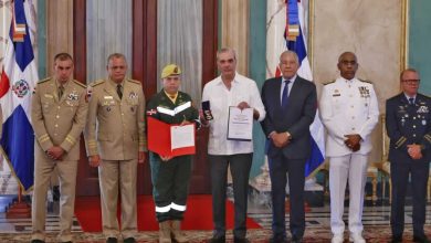 Photo of Gobierno de Venezuela otorga a RD la Orden Héroe por ayuda tras los terremotos