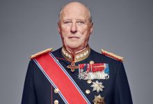 Photo of El rey Harald de Noruega muere a los 89 años y Haakon VIII le sucede en un país inmerso en luto