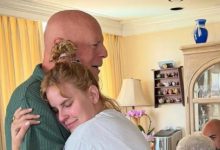 Photo of La emotiva aparición de Bruce Willis en la boda de su hija Tallulah