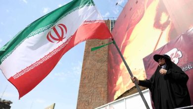 Photo of EE.UU. apuesta al colapso de Irán con presión económica y Teherán amenaza con armas más destructivas